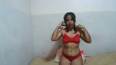 Snapshot of elisabet88 chatting on November 21, 7:40 am elisabet88 online show from November 21, 7:40 am