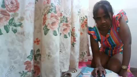 Snapshot of elisabet88 chatting on November 23, 10:59 am elisabet88 online show from November 23, 10:59 am