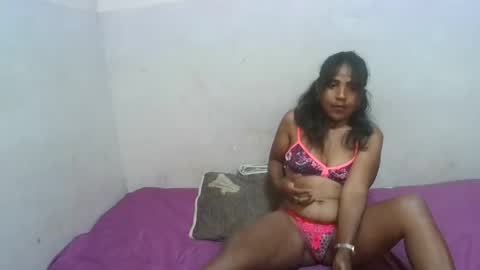 Snapshot of elisabet88 chatting on December 2, 6:30 am elisabet88 online show from December 2, 6:30 am