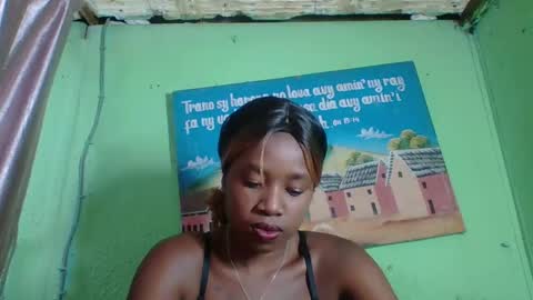 Snapshot of elisabeth2525 chatting on January 24, 11:04 am elisabeth2525 online show from January 24, 11:04 am