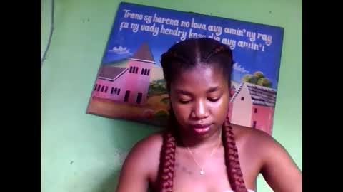 Snapshot of elisabeth2525 chatting on February 5, 10:55 pm elisabeth2525 online show from February 5, 10:55 pm