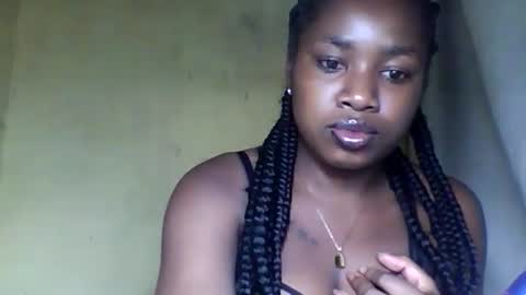 Snapshot of elisabeth2525 chatting on June 17, 3:35 pm elisabeth2525 online show from June 17, 3:35 pm