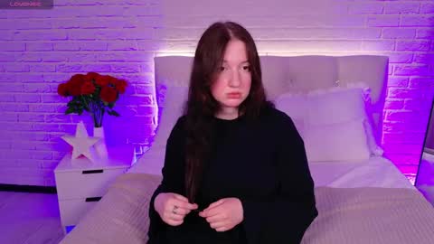 your sweet Lisa online show from March 11, 6:30 am