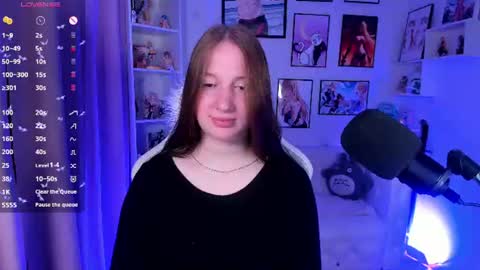 Snapshot of elisabeth_binder chatting on June 17, 3:31 am your sweet Lisa online show from June 17, 3:31 am