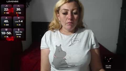 Snapshot of elisabeth_clint2 chatting on February 22, 8:40 pm elisabeth_clint2 online show from February 22, 8:40 pm