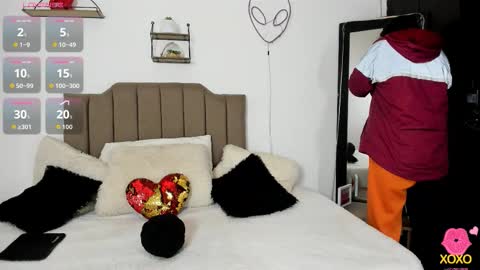 Snapshot of elisabeth_swan chatting on September 30, 12:10 pm Elizabeth  online show from September 30, 12:10 pm