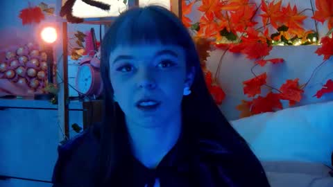 ElisabethDavis online show from October 26, 3:07 pm