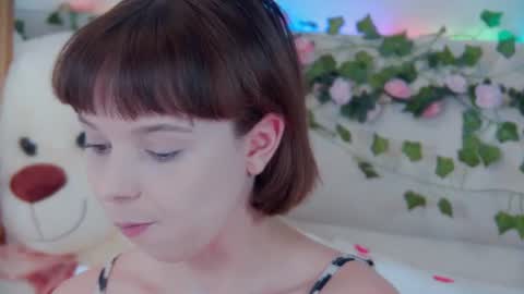 Snapshot of elisabethdavis chatting on July 6, 3:47 pm ElisabethDavis online show from July 6, 3:47 pm