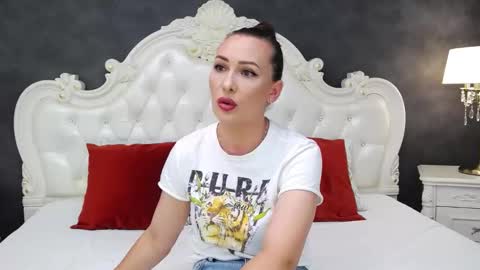 Krissy online show from October 12, 8:35 am