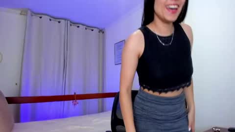 Snapshot of elisabetta_amour chatting on May 11, 9:59 am Eli online show from May 11, 9:59 am