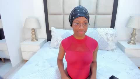 Snapshot of elisabettamonroy chatting on October 2, 2:13 pm elisabettamonroy online show from October 2, 2:13 pm