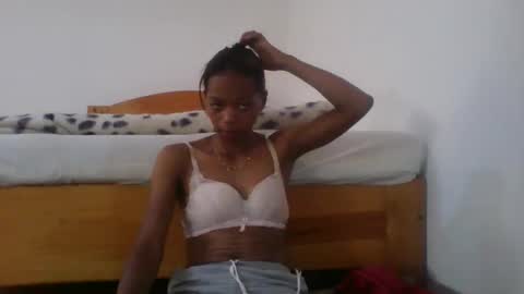 elisacich online show from February 23, 10:01 am