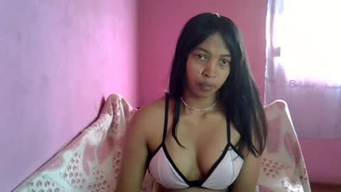elisah01 online show from July 13, 5:32 am