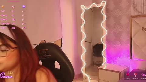 elisahoney_tay online show from May 13, 3:48 am