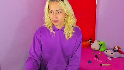 elisdarling online show from January 16, 5:17 pm