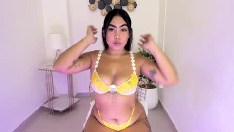 Snapshot of elise_davenport chatting on June 18, 12:42 pm elise online show from June 18, 12:42 pm