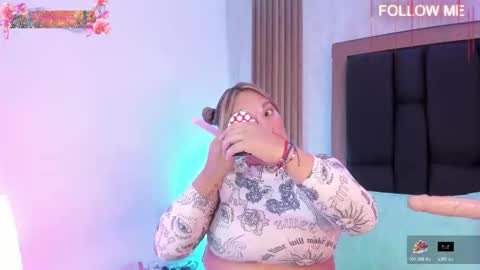 ELISE LEYTON online show from December 2, 8:37 pm