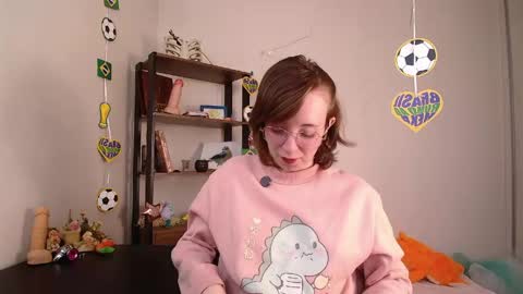 Snapshot of elise_nyx chatting on June 9, 11:55 am elise_nyx online show from June 9, 11:55 am