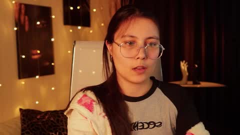 Elison online show from April 16, 3:35 pm