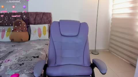 Snapshot of eliss_sweet chatting on May 28, 7:11 pm Elissabeth online show from May 28, 7:11 pm