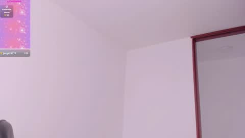 Snapshot of elissa_dominguez chatting on February 1, 4:22 pm Elissa online show from February 1, 4:22 pm