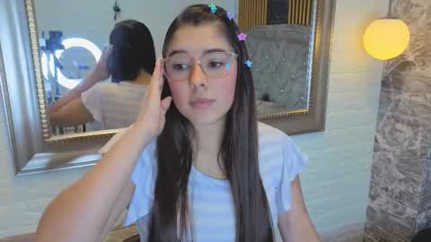 elisvega online show from February 26, 7:35 pm