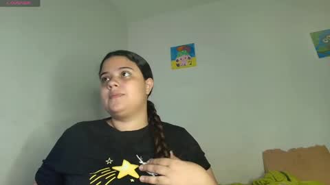Snapshot of elivanegas chatting on May 1, 2:05 am Eli Vanegas online show from May 1, 2:05 am