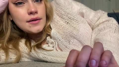 Stephanie online show from January 6, 1:26 pm