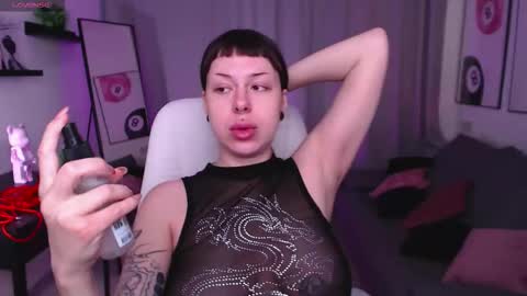 Ari online show from February 26, 8:02 am