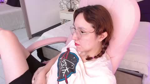 Eliza online show from January 17, 7:27 pm