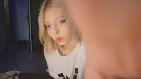 Elizabeth online show from September 12, 12:38 pm