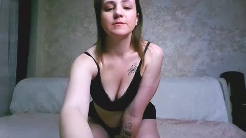 Snapshot of eliza_sin chatting on February 13, 6:26 pm Elizabeth online show from February 13, 6:26 pm