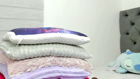 ELIZA online show from May 6, 3:13 am