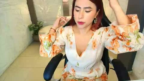 Elizabeth  online show from March 17, 3:11 am