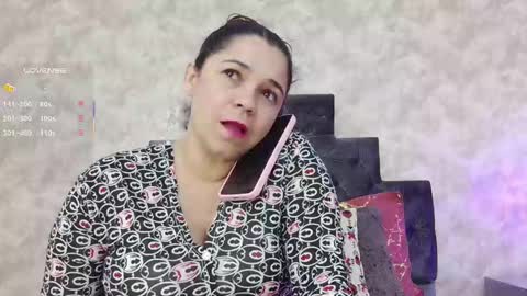 Elizabeth online show from February 8, 7:28 pm