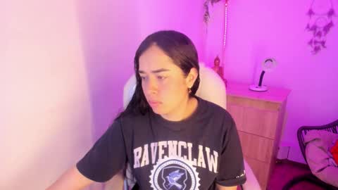 Elizabeth  online show from February 19, 1:18 pm