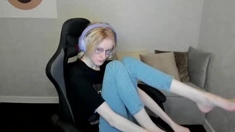 Snapshot of elizabeth_harpper chatting on September 26, 1:20 am Elizabeth online show from September 26, 1:20 am