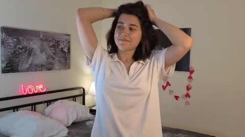 Snapshot of elizabeth_harris_ chatting on June 12, 2:27 pm Malena online show from June 12, 2:27 pm