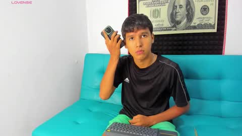 Elizabeth Lamer online show from November 18, 6:51 am