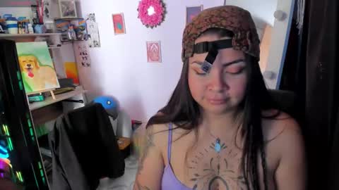 Snapshot of elizabeth_martinez98 chatting on October 10, 8:08 pm Elizabeth Martinez online show from October 10, 8:08 pm