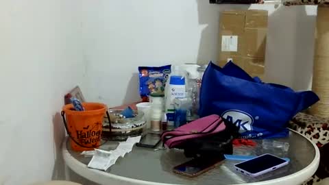 Elizabeth Martinez  online show from May 31, 2:57 pm