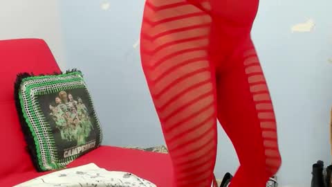 Elizabeth Mathure online show from November 13, 8:35 am