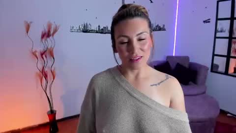 Snapshot of elizabeth_taylor_b chatting on June 14, 1:36 am Elizabeth online show from June 14, 1:36 am