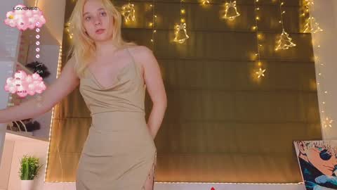 Elizabeth online show from February 8, 1:11 am