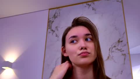 Elizabeth online show from February 12, 10:48 pm