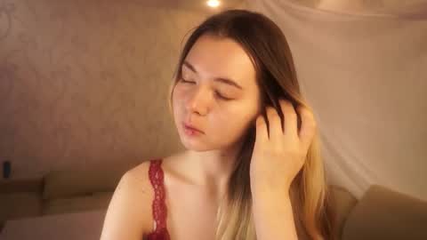 Snapshot of elizabethennals chatting on October 21, 6:41 pm Elizabeth online show from October 21, 6:41 pm