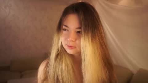 Snapshot of elizabethennals chatting on October 23, 6:06 pm Elizabeth online show from October 23, 6:06 pm