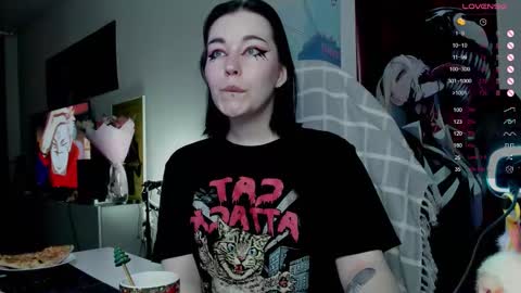 Eli online show from February 5, 1:21 am