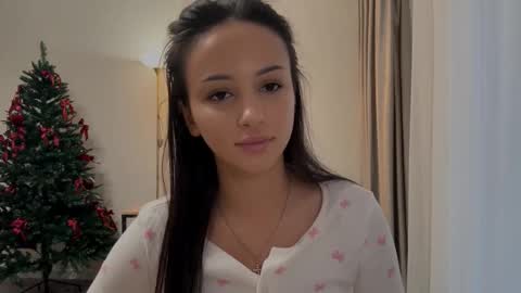 Mia online show from January 15, 8:41 am