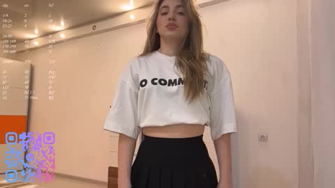 Mia online show from February 23, 5:10 pm